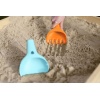 Quut_RAKI_mighty orange & vintage blue_on sand-1.jpg